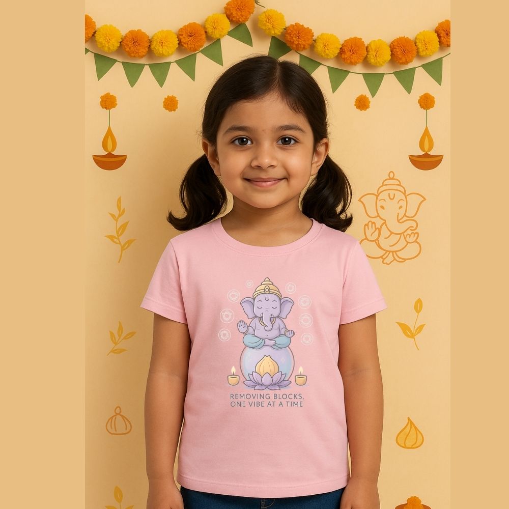 Pastelpink t-shirt with a Ganesha design with Removing Blocks text