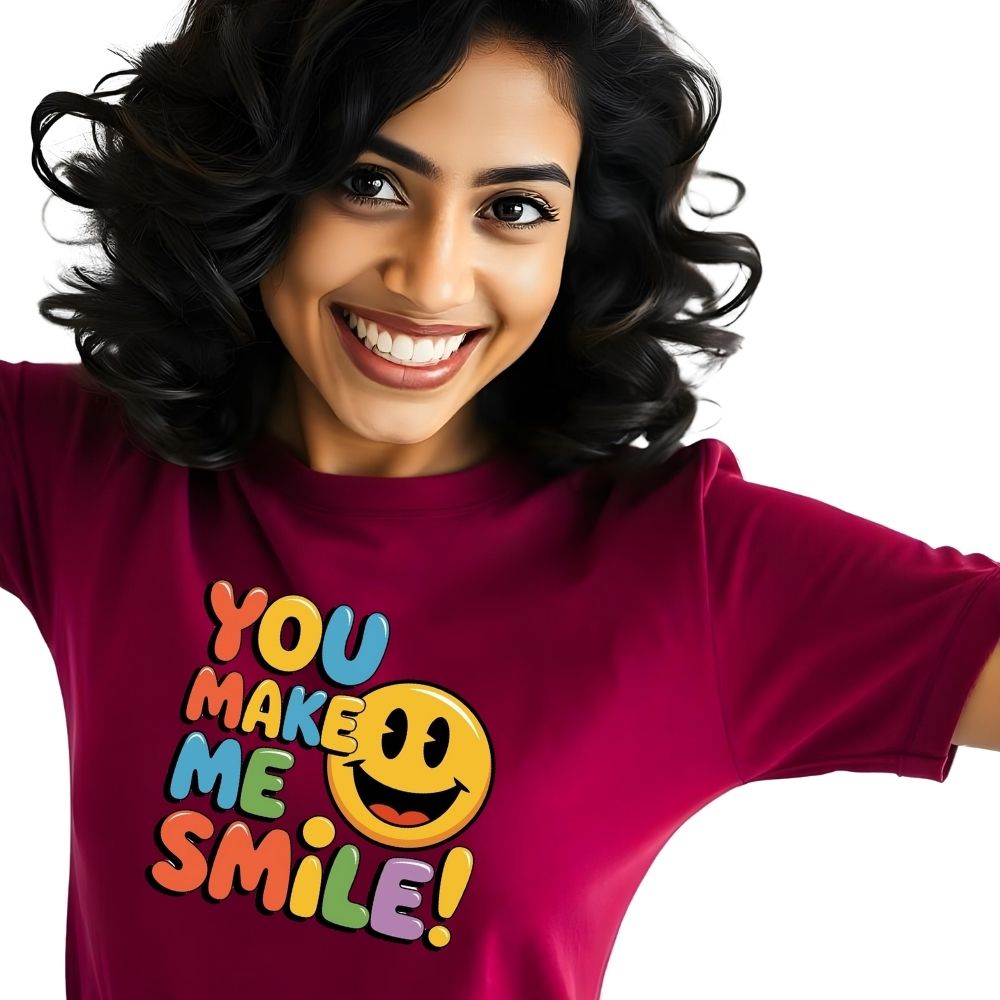 You Make Me Smile - Heartfelt & Cheerful Women's Casual Tees